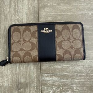 Coach Signature Brown and Black Zip Wallet
